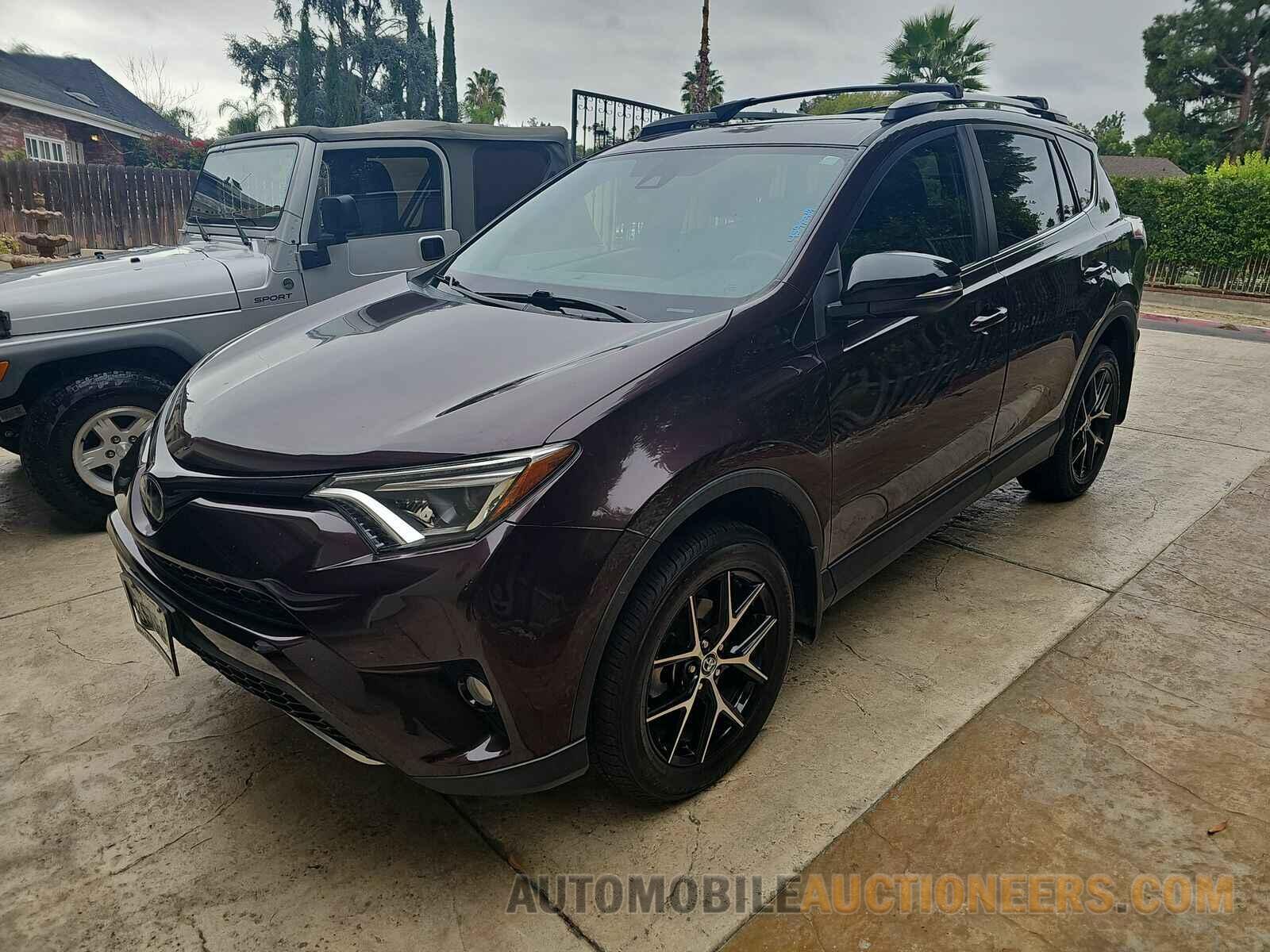 2T3NFREV6JW504319 Toyota RAV4 2018