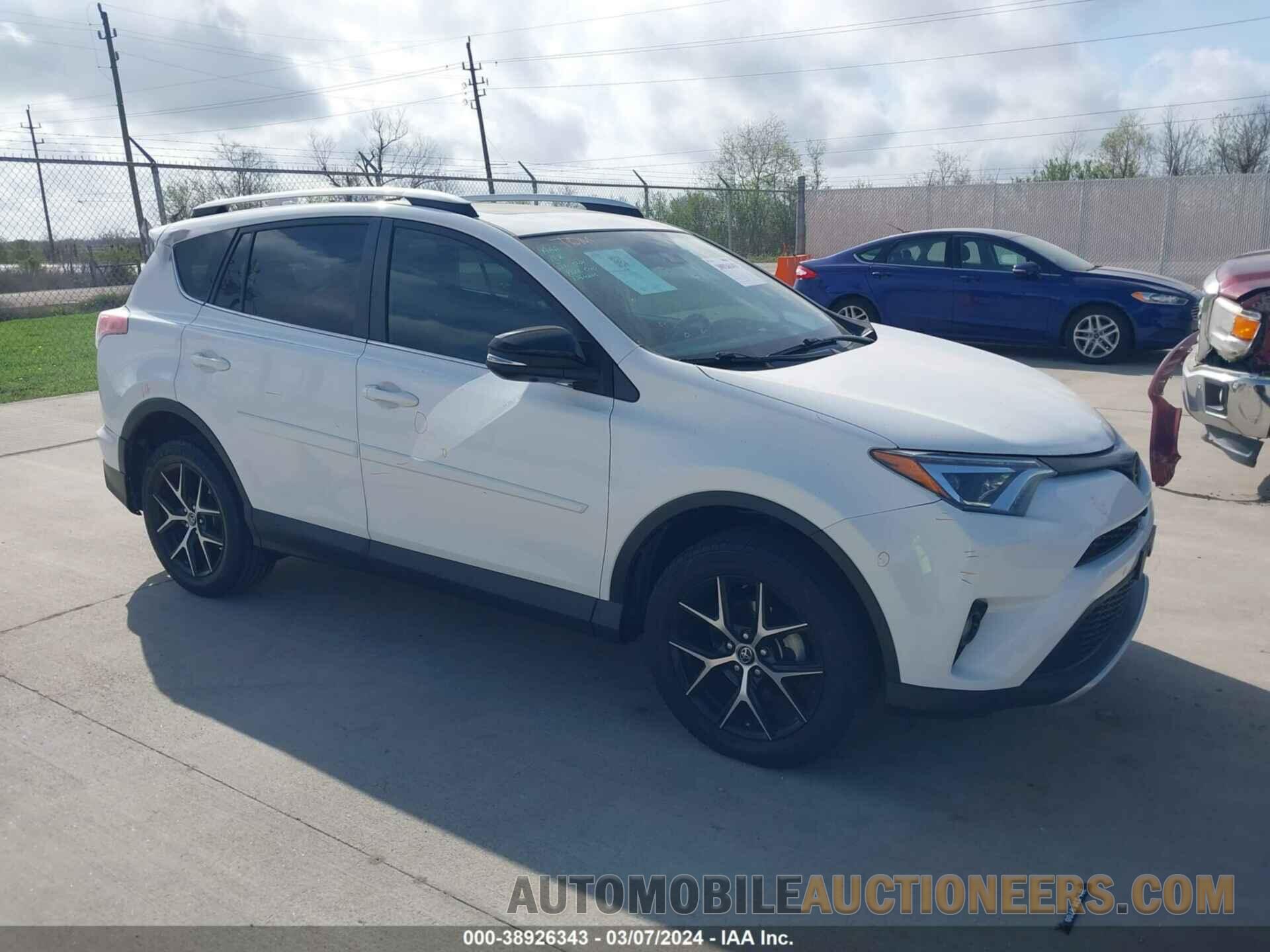 2T3NFREV8GW242358 TOYOTA RAV4 2016