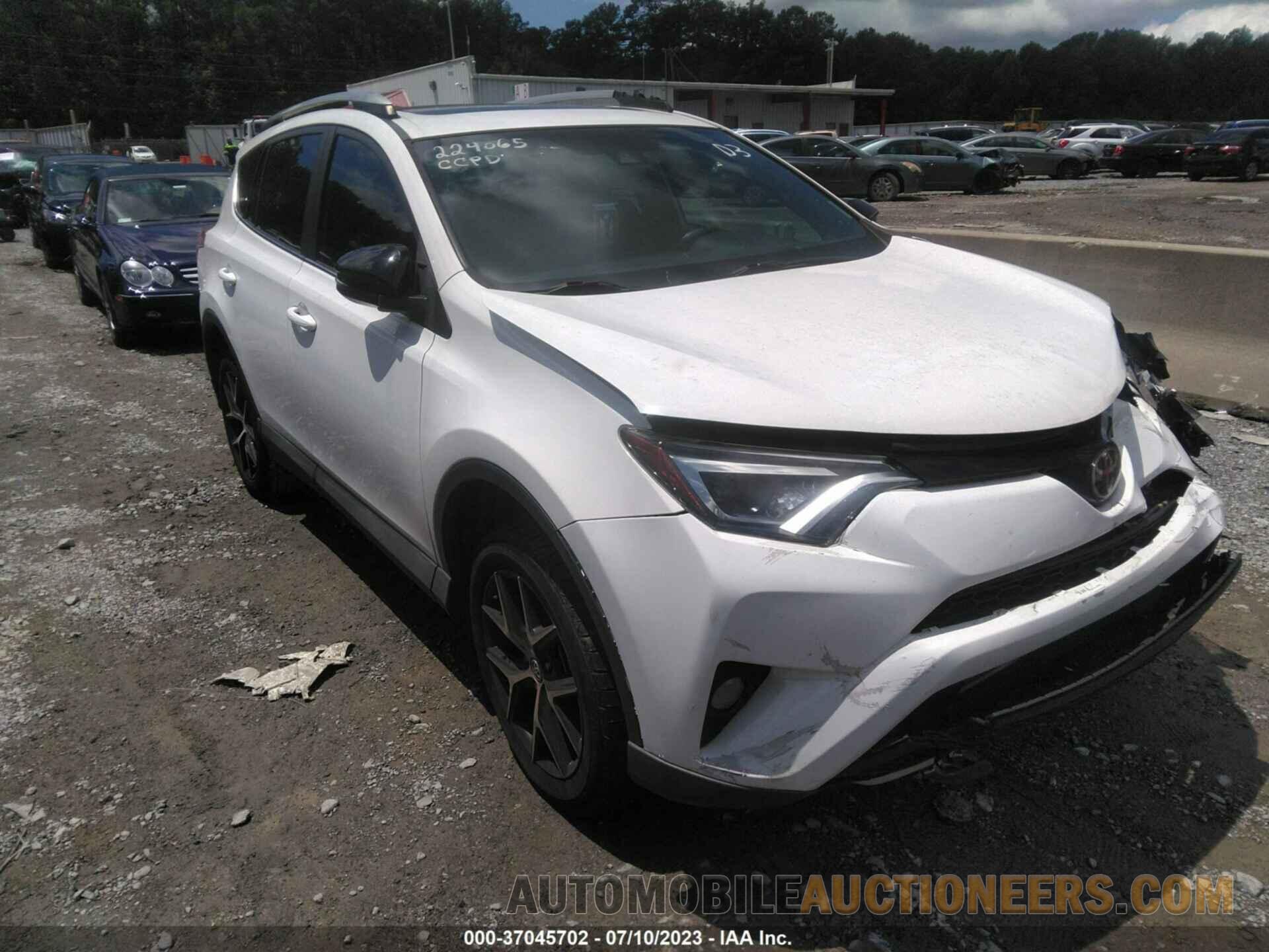 2T3NFREV8HW380399 TOYOTA RAV4 2017