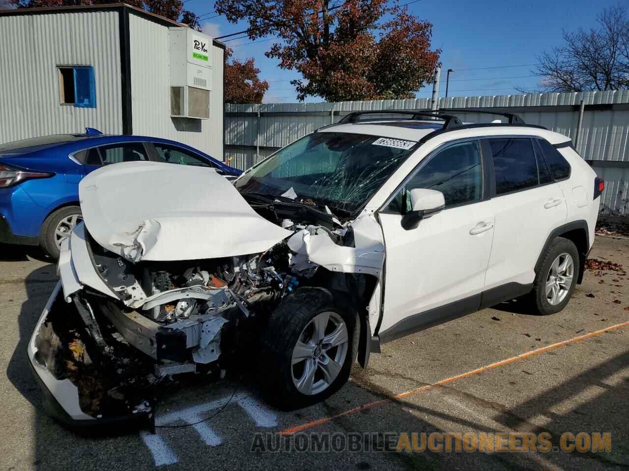 2T3P1RFV0MC165505 TOYOTA RAV4 2021