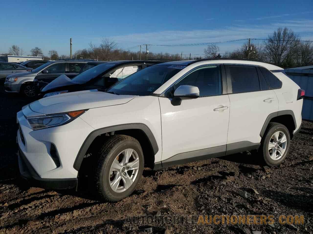 2T3P1RFV0MC177587 TOYOTA RAV4 2021