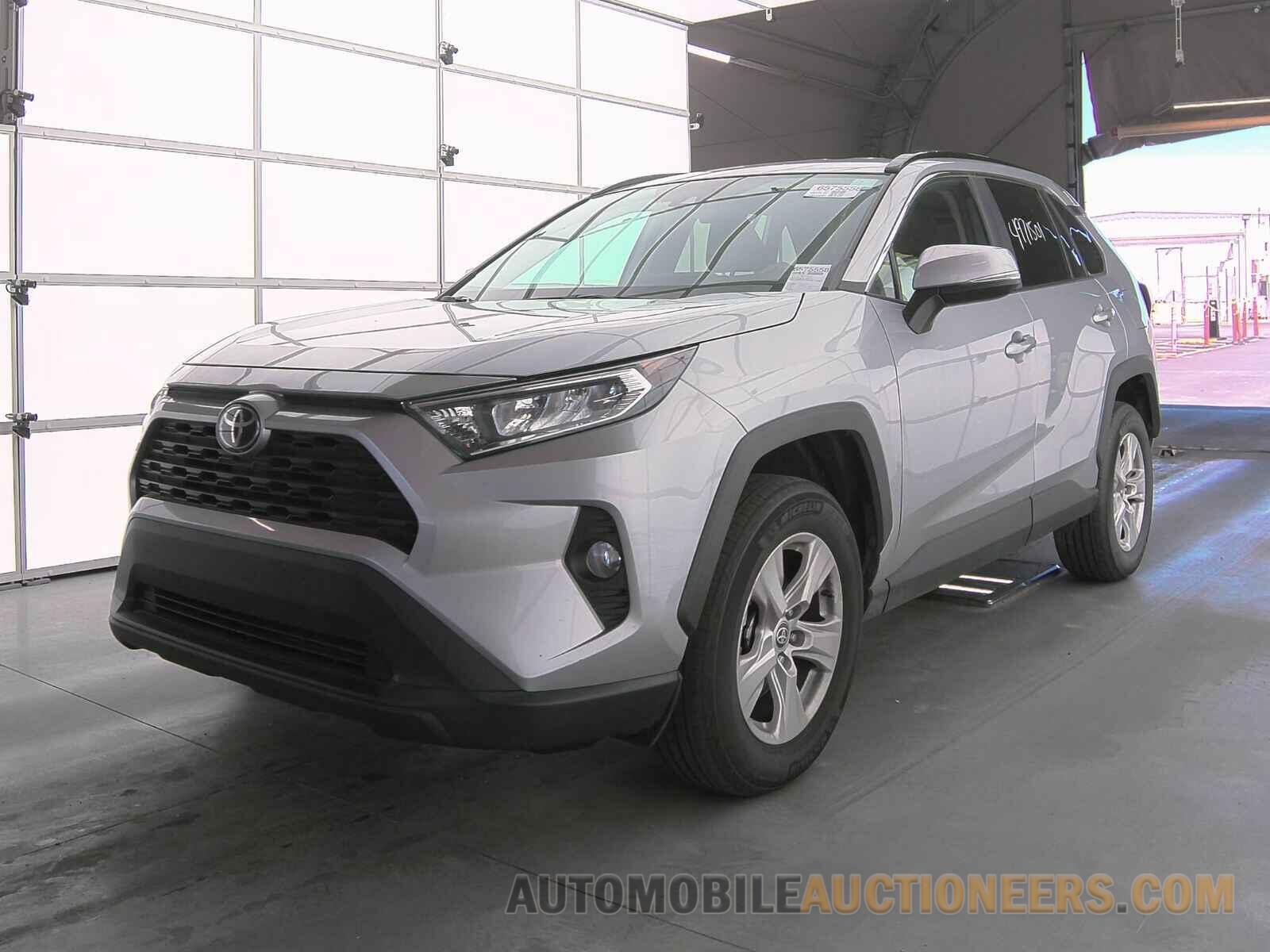 2T3P1RFV0MW173487 Toyota RAV4 2021