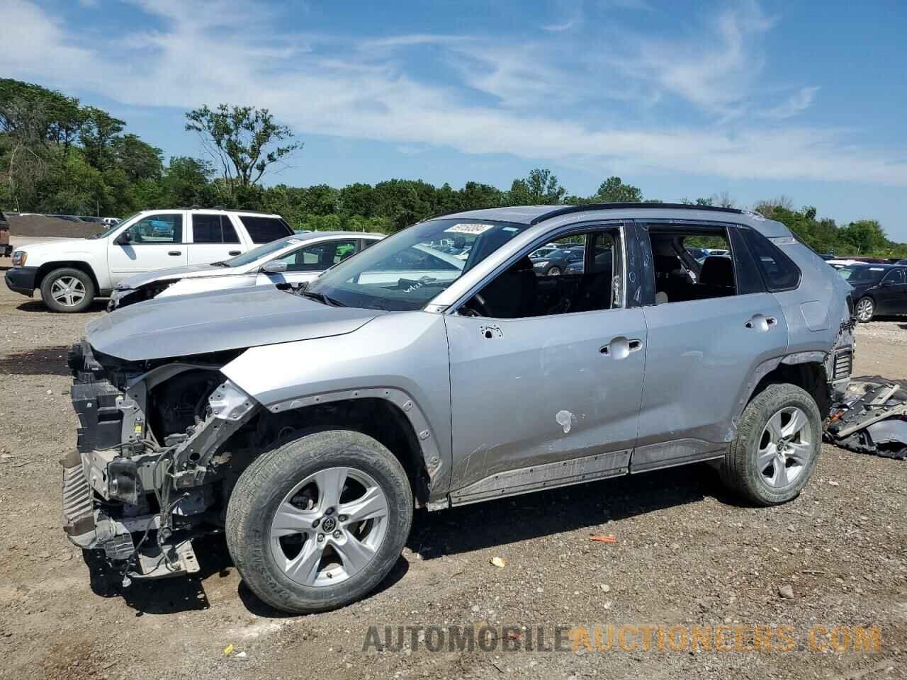 2T3P1RFV0MW211879 TOYOTA RAV4 2021