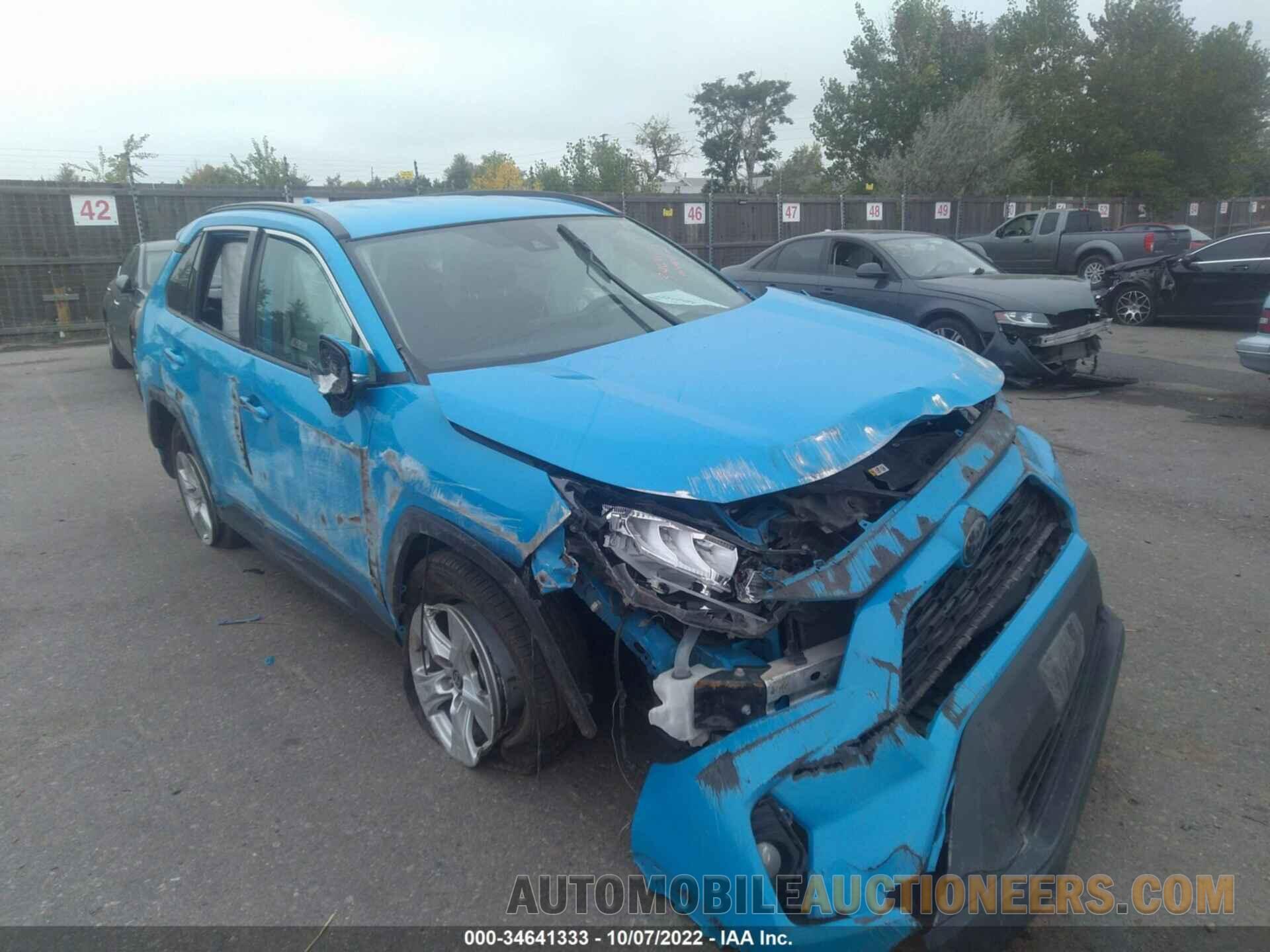 2T3P1RFV1MW181064 TOYOTA RAV4 2021