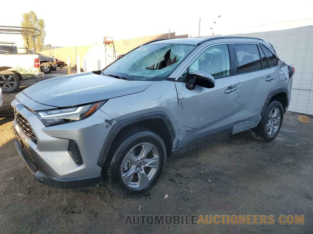 2T3P1RFV2RW451765 TOYOTA RAV4 2024