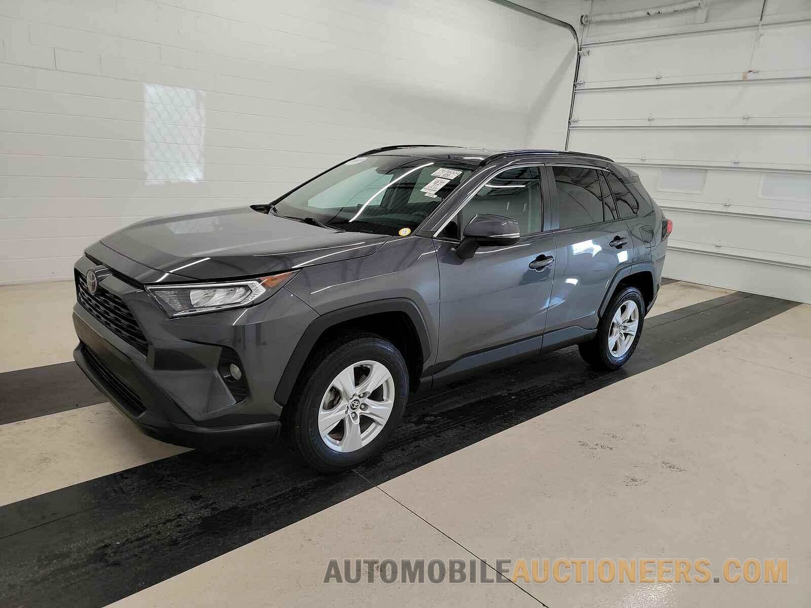 2T3P1RFV3MW162256 Toyota RAV4 2021