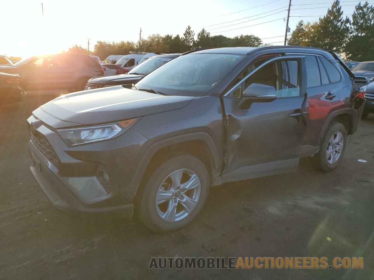 2T3P1RFV4MC175454 TOYOTA RAV4 2021