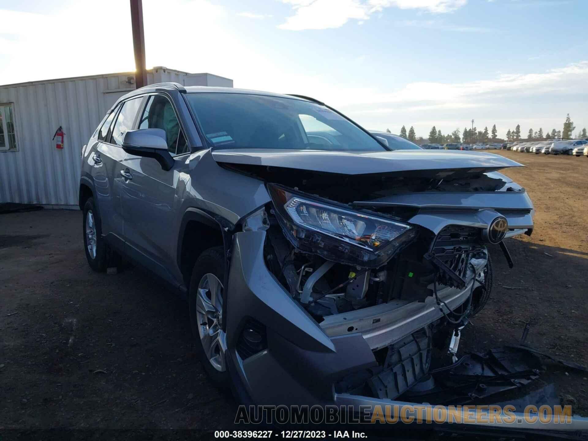 2T3P1RFV5MW173033 TOYOTA RAV4 2021