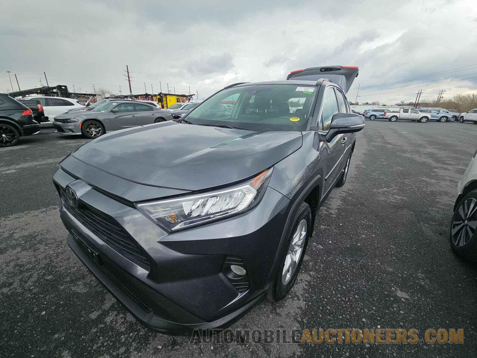 2T3P1RFV7MC184357 Toyota RAV4 2021