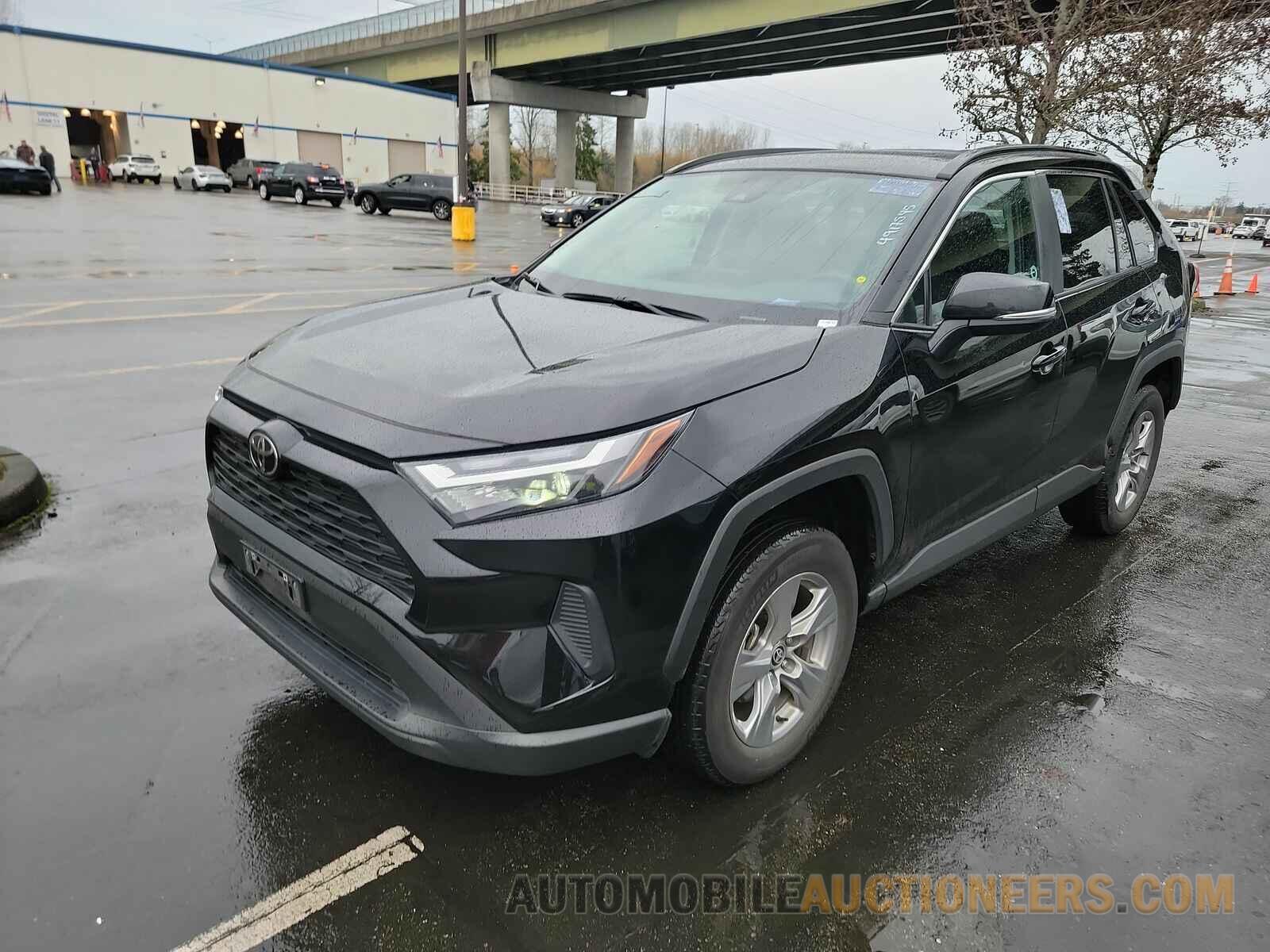 2T3P1RFV7NW265102 Toyota RAV4 2022