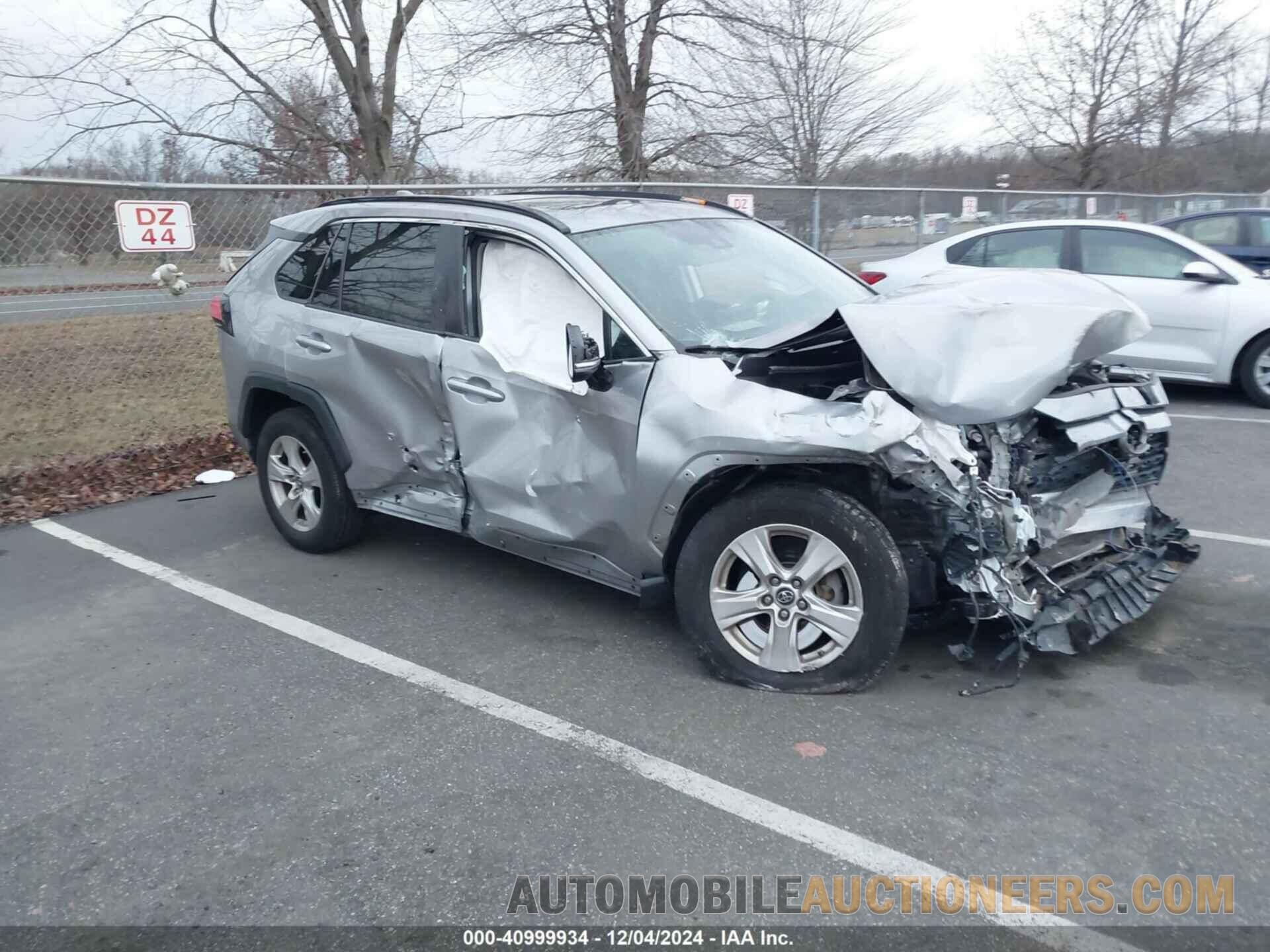 2T3P1RFV8KW053966 TOYOTA RAV4 2019