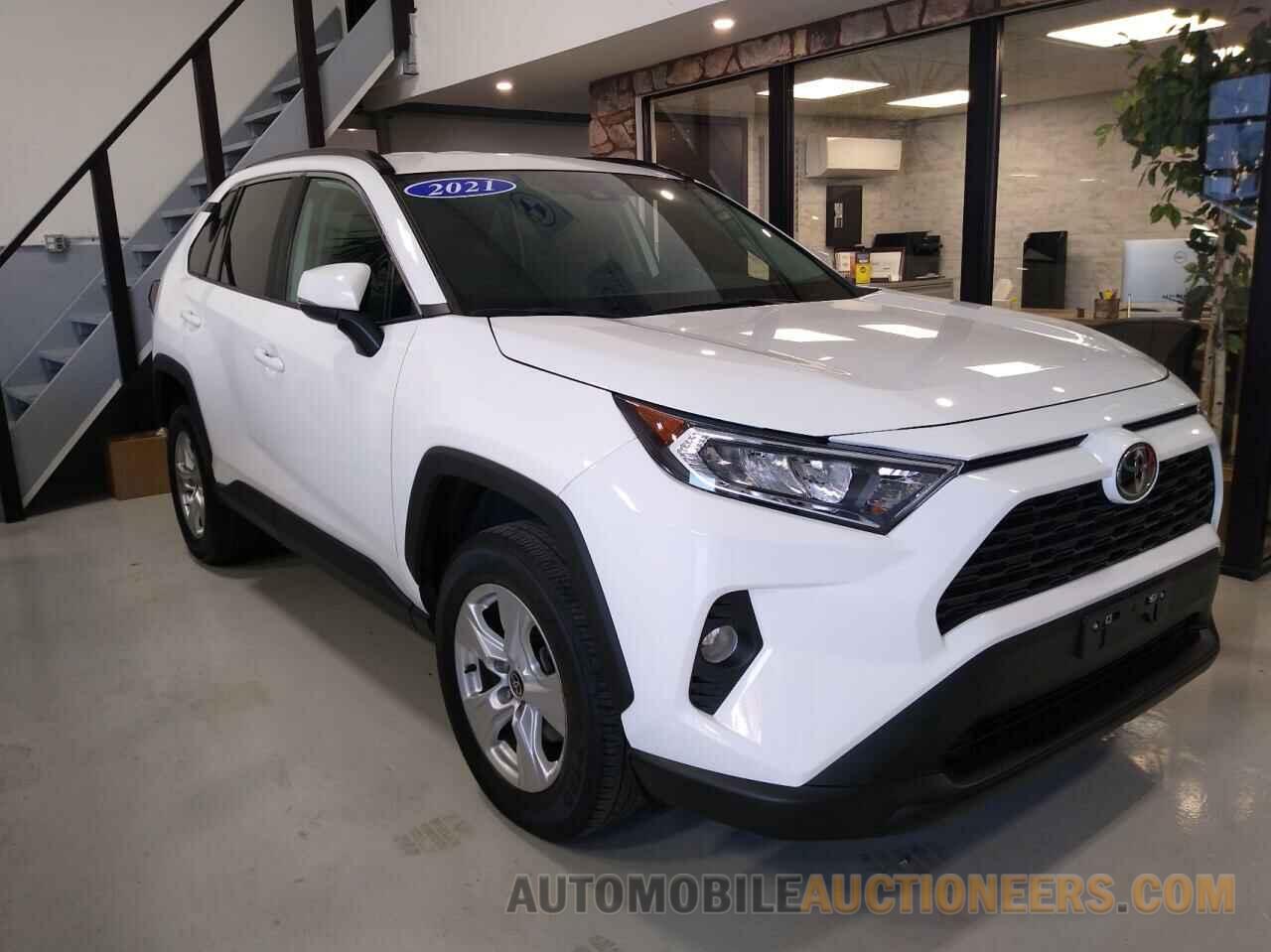 2T3P1RFV8MC213459 TOYOTA RAV4 2021