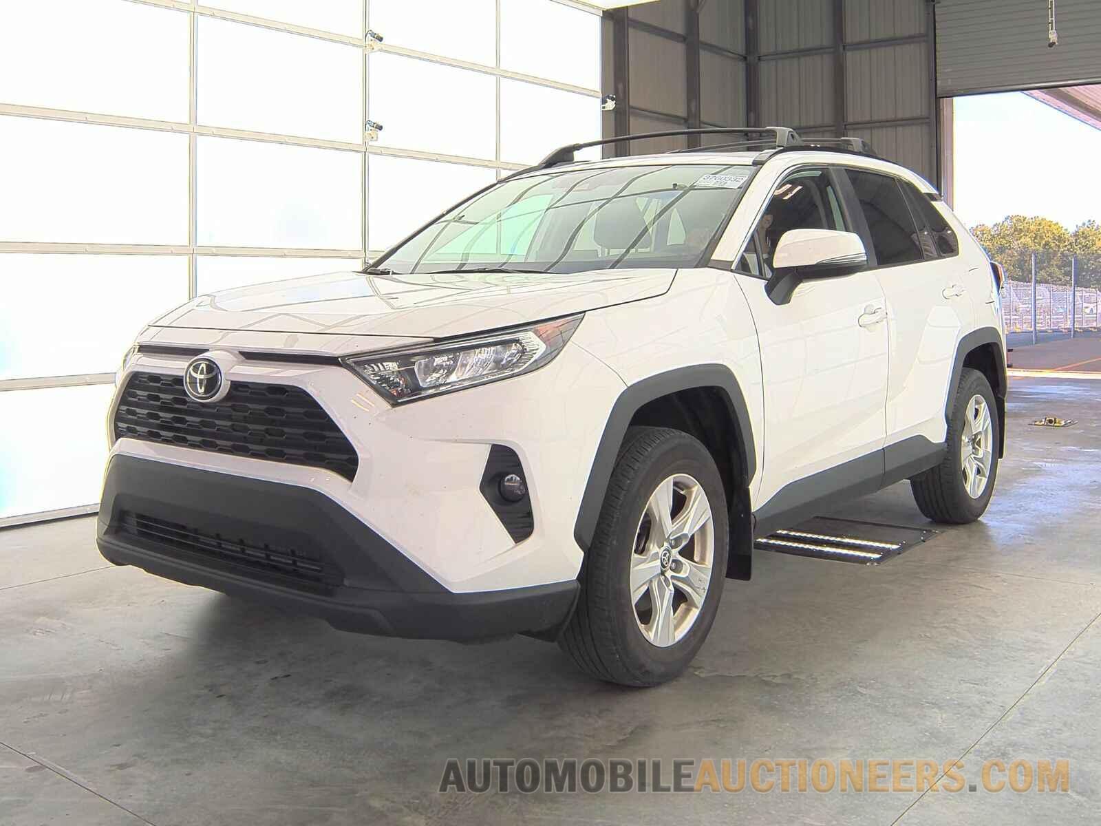 2T3P1RFV8MC228074 Toyota RAV4 2021