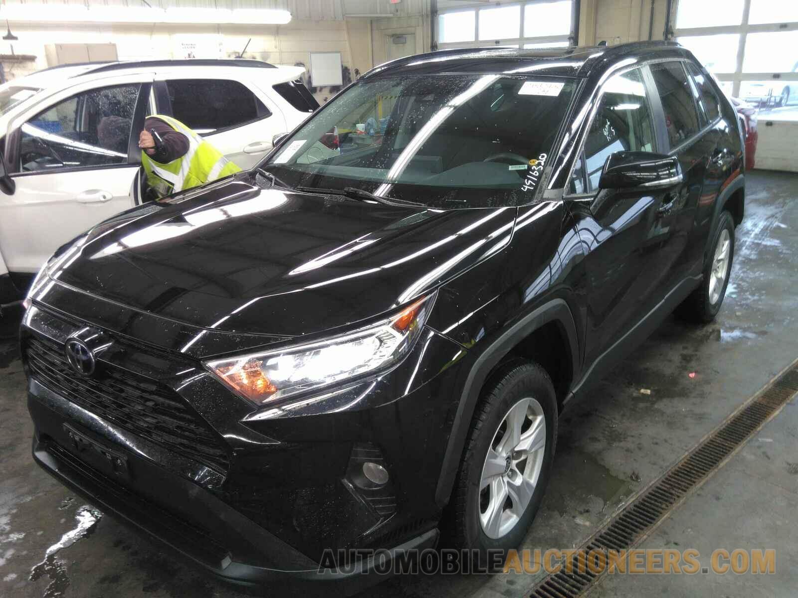 2T3P1RFV8MW208633 Toyota RAV4 2021