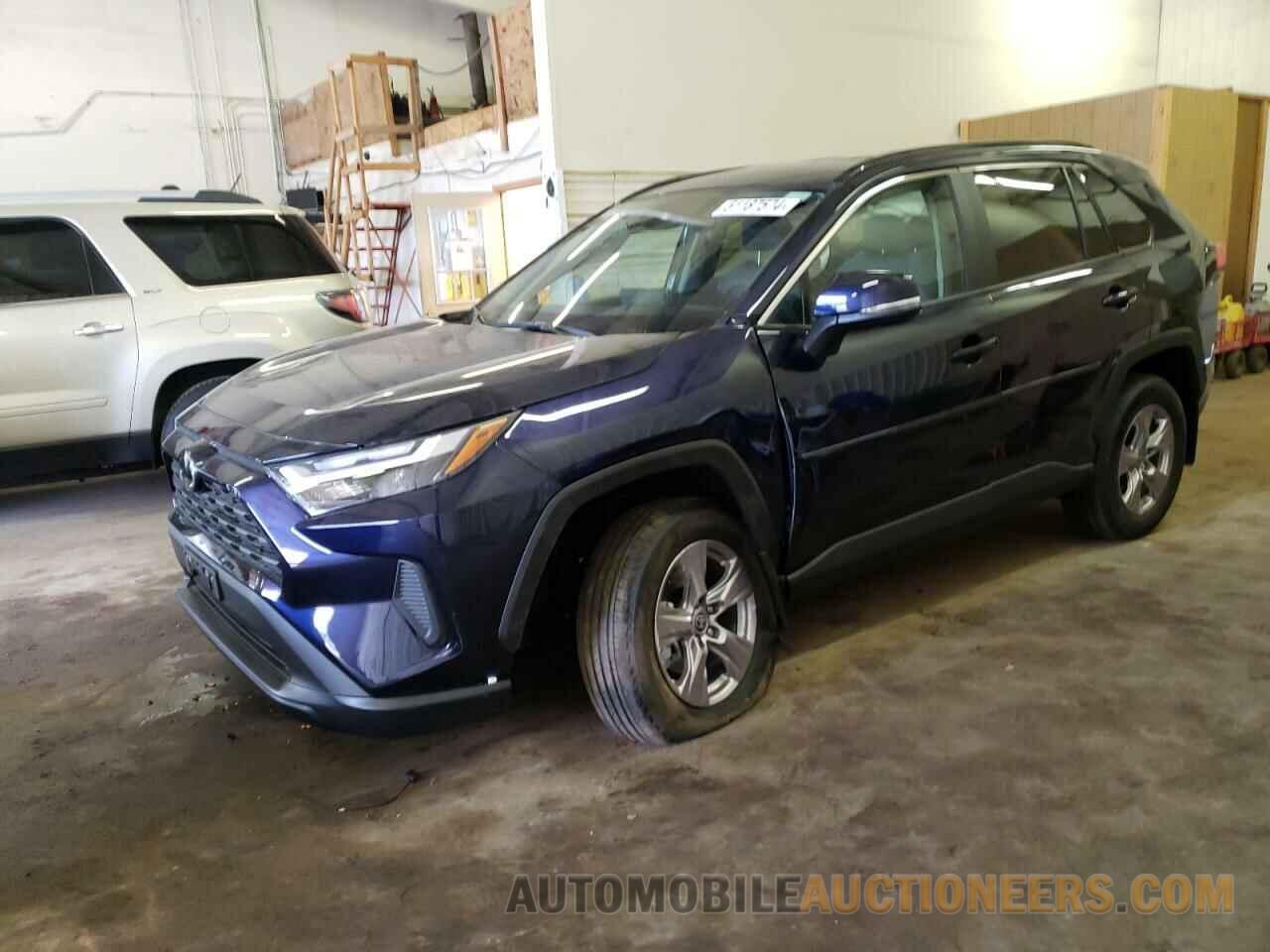 2T3P1RFV8RW443802 TOYOTA RAV4 2024