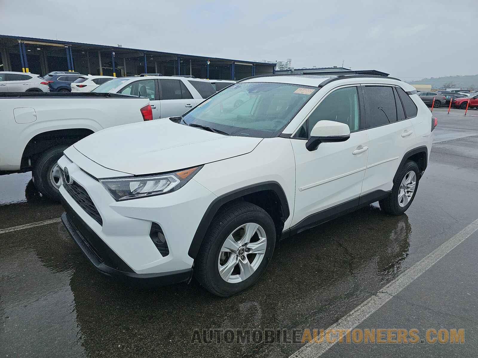 2T3P1RFVXMC235589 Toyota RAV4 2021