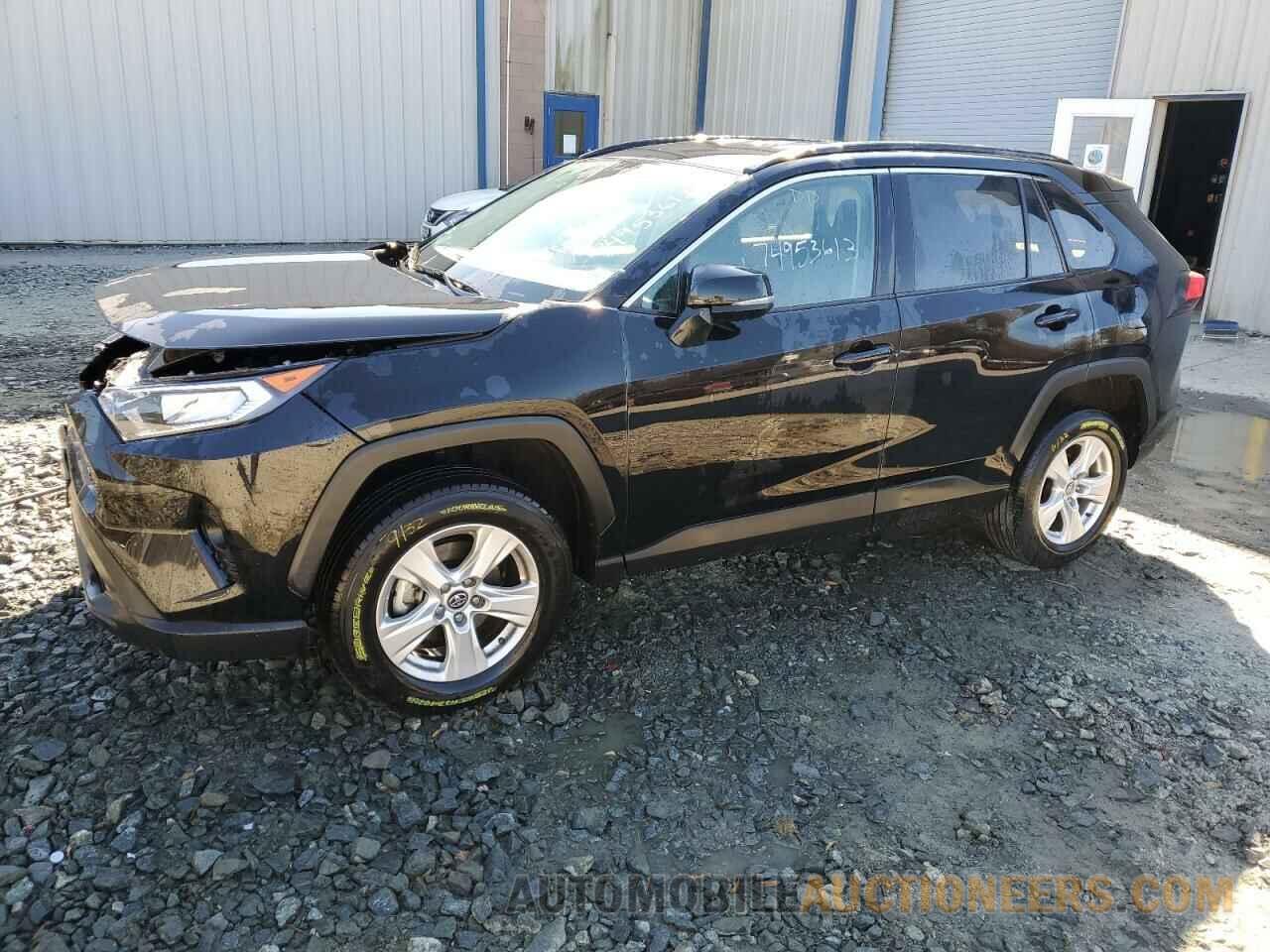 2T3P1RFVXMW157040 TOYOTA RAV4 2021