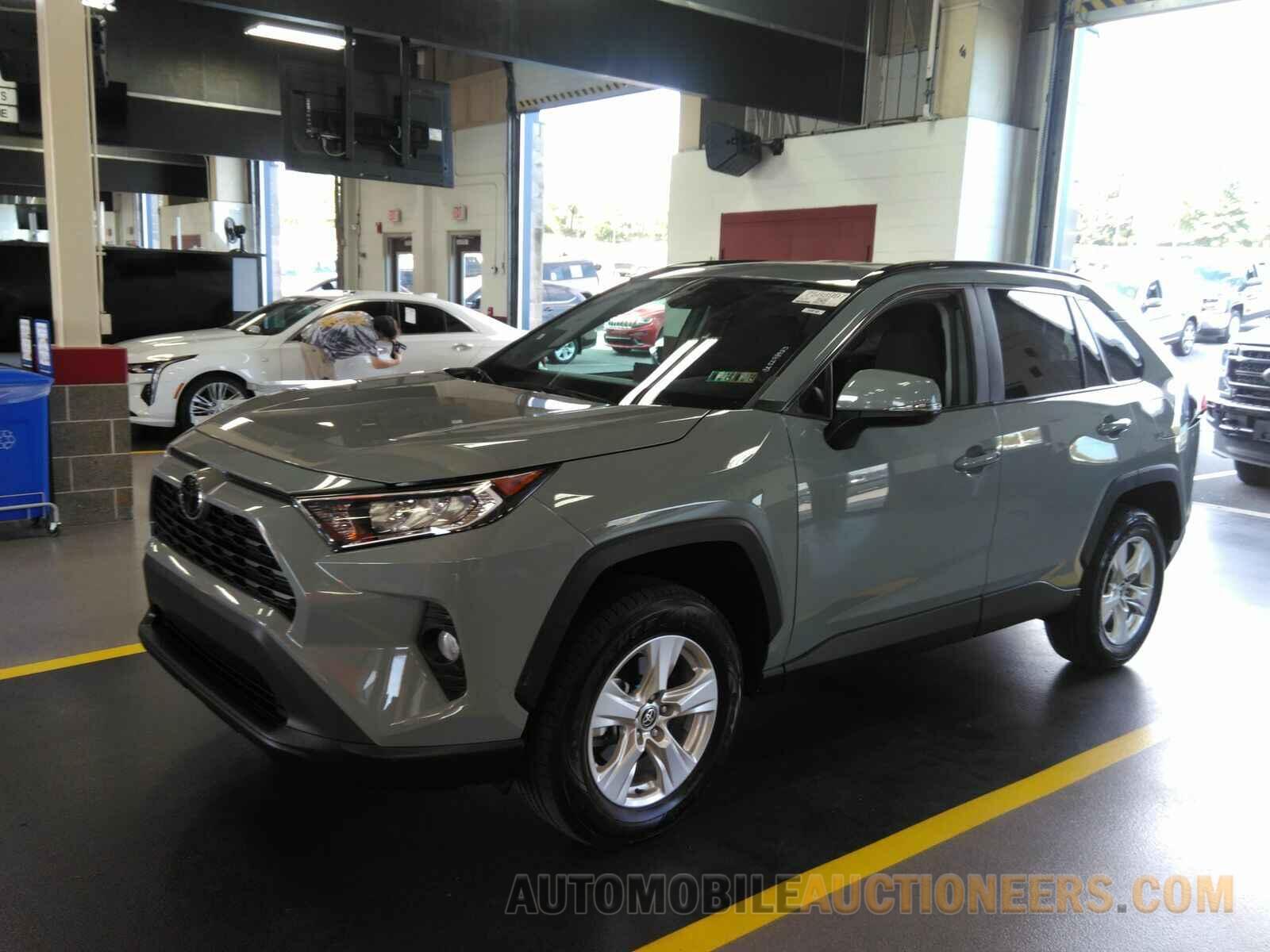 2T3P1RFVXMW194573 Toyota RAV4 2021