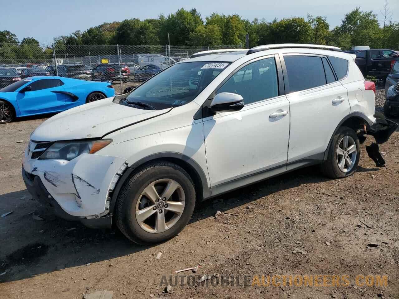 2T3RFREV0FW307638 TOYOTA RAV4 2015