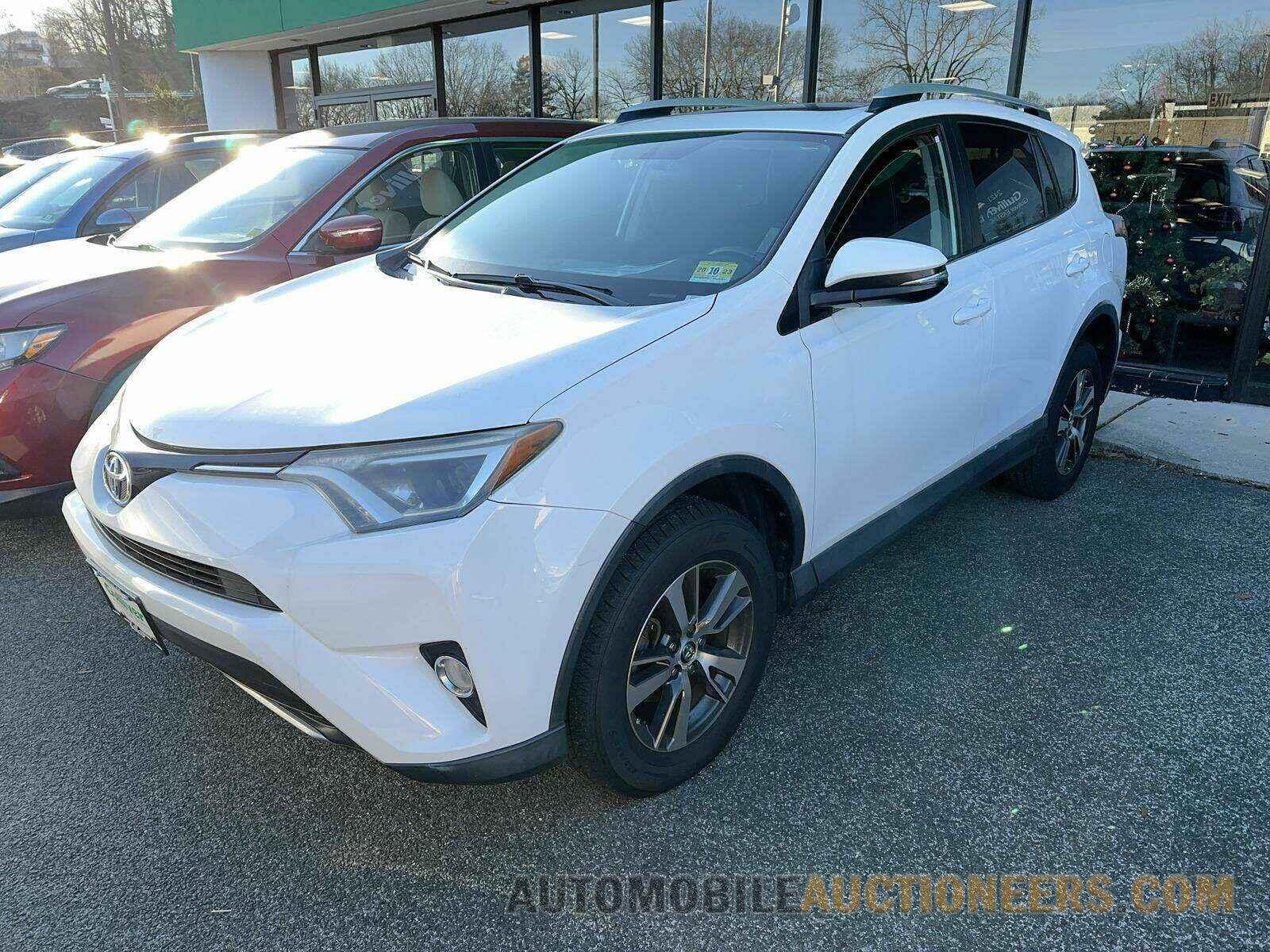 2T3RFREV0GW443205 Toyota RAV4 2016