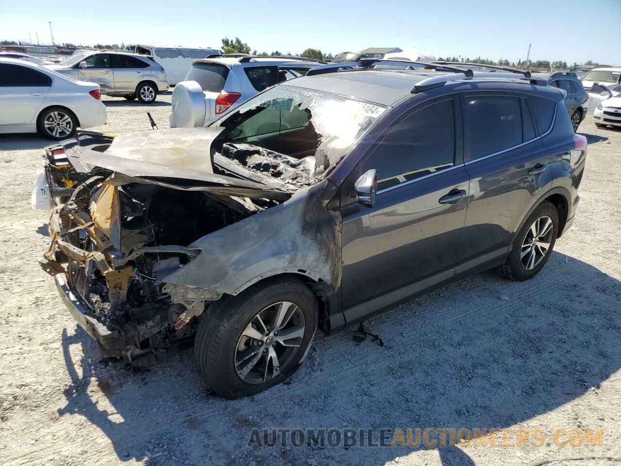 2T3RFREV0GW446363 TOYOTA RAV4 2016