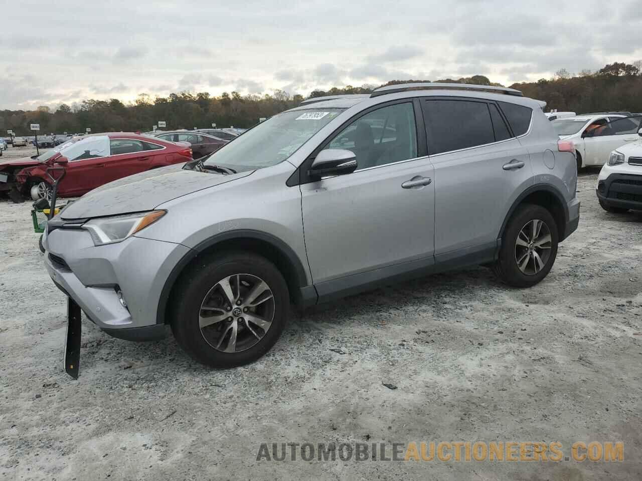 2T3RFREV0HW566293 TOYOTA RAV4 2017