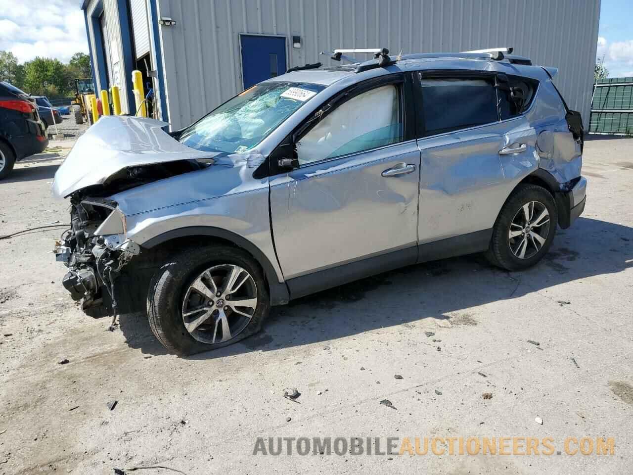 2T3RFREV0HW570487 TOYOTA RAV4 2017