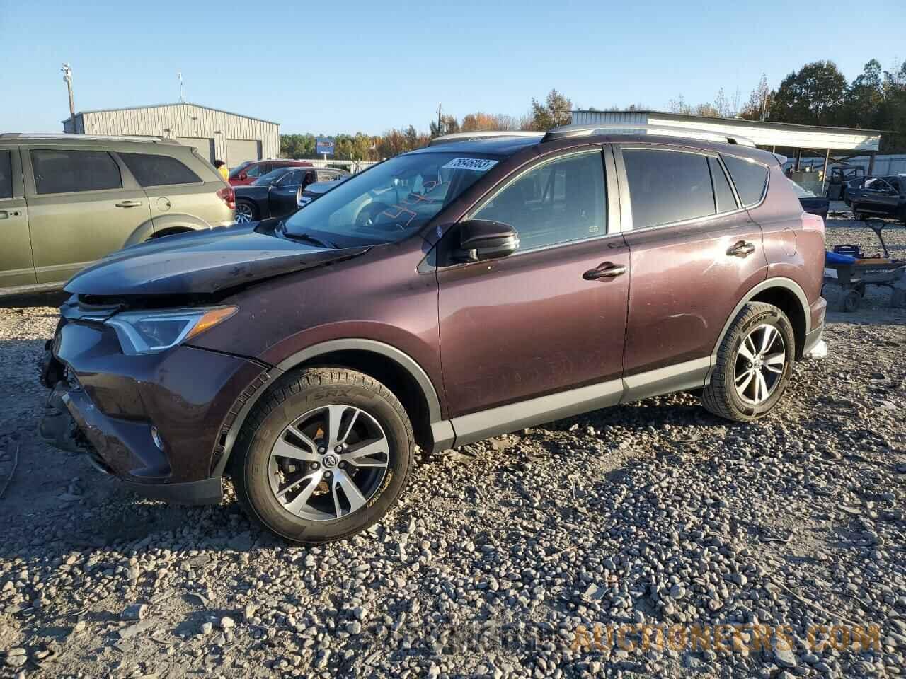 2T3RFREV0HW575219 TOYOTA RAV4 2017