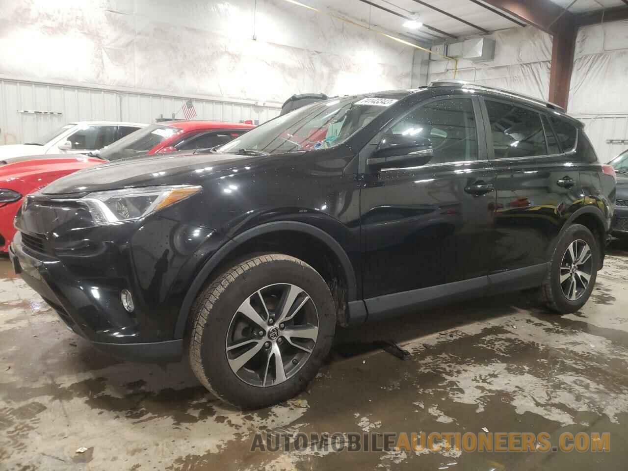 2T3RFREV0HW592330 TOYOTA RAV4 2017