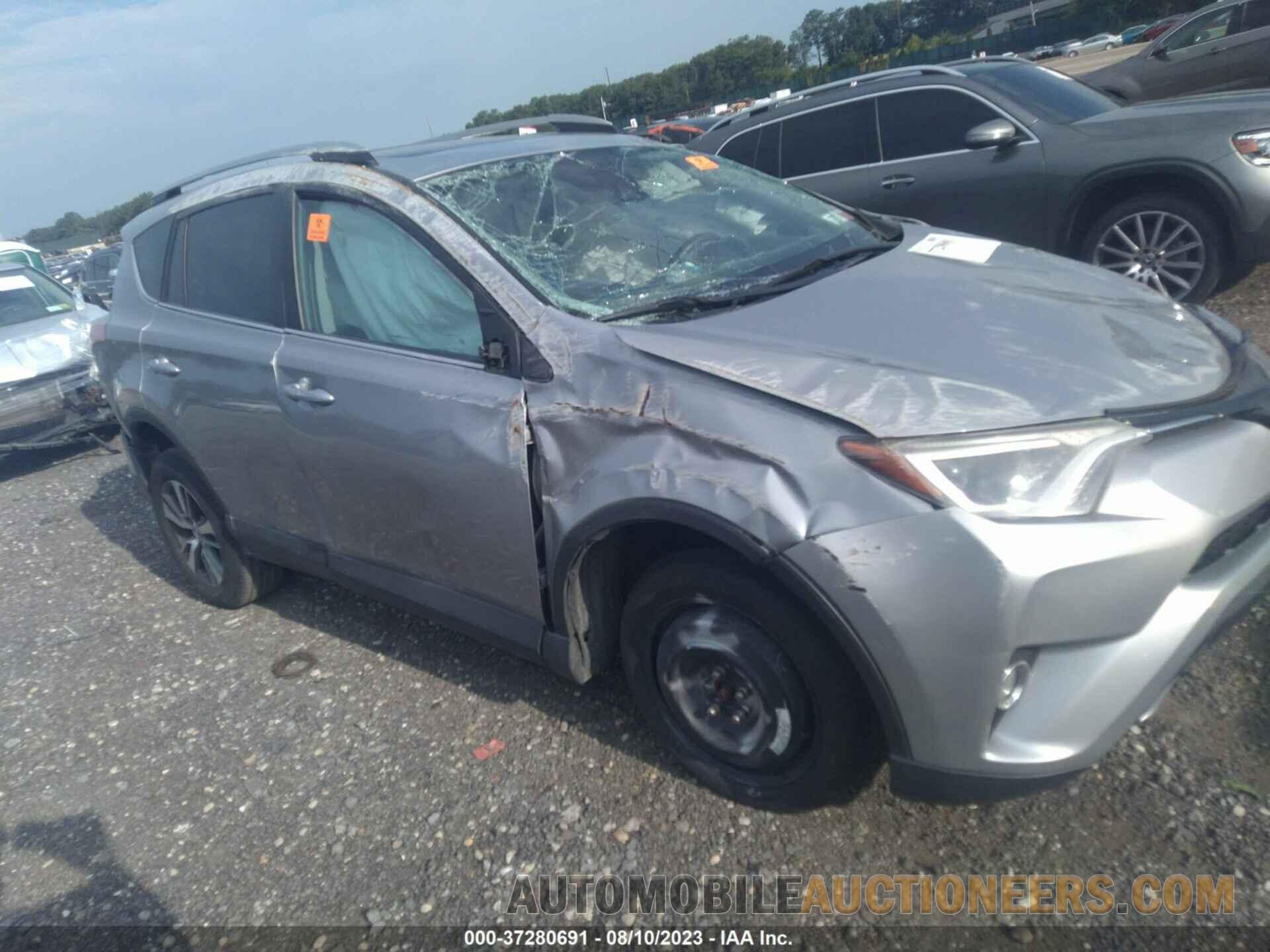 2T3RFREV0HW621017 TOYOTA RAV4 2017