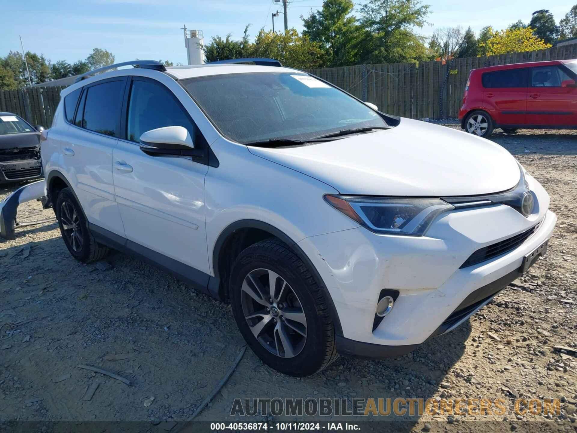 2T3RFREV0HW675126 TOYOTA RAV4 2017