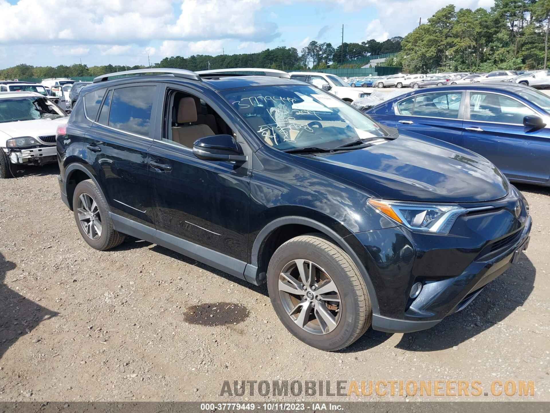 2T3RFREV0HW678978 TOYOTA RAV4 2017