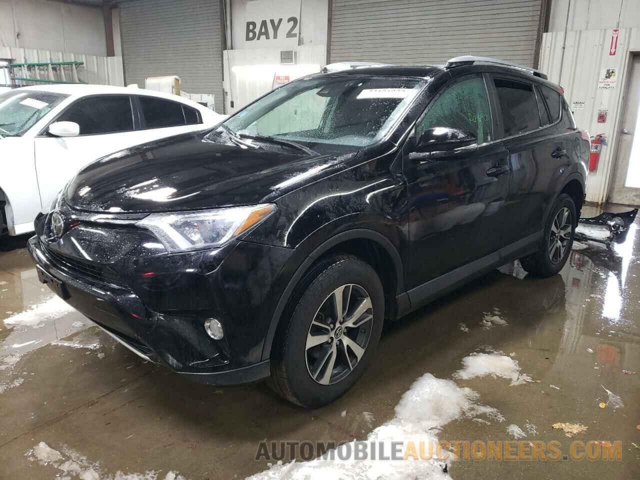 2T3RFREV0HW679273 TOYOTA RAV4 2017