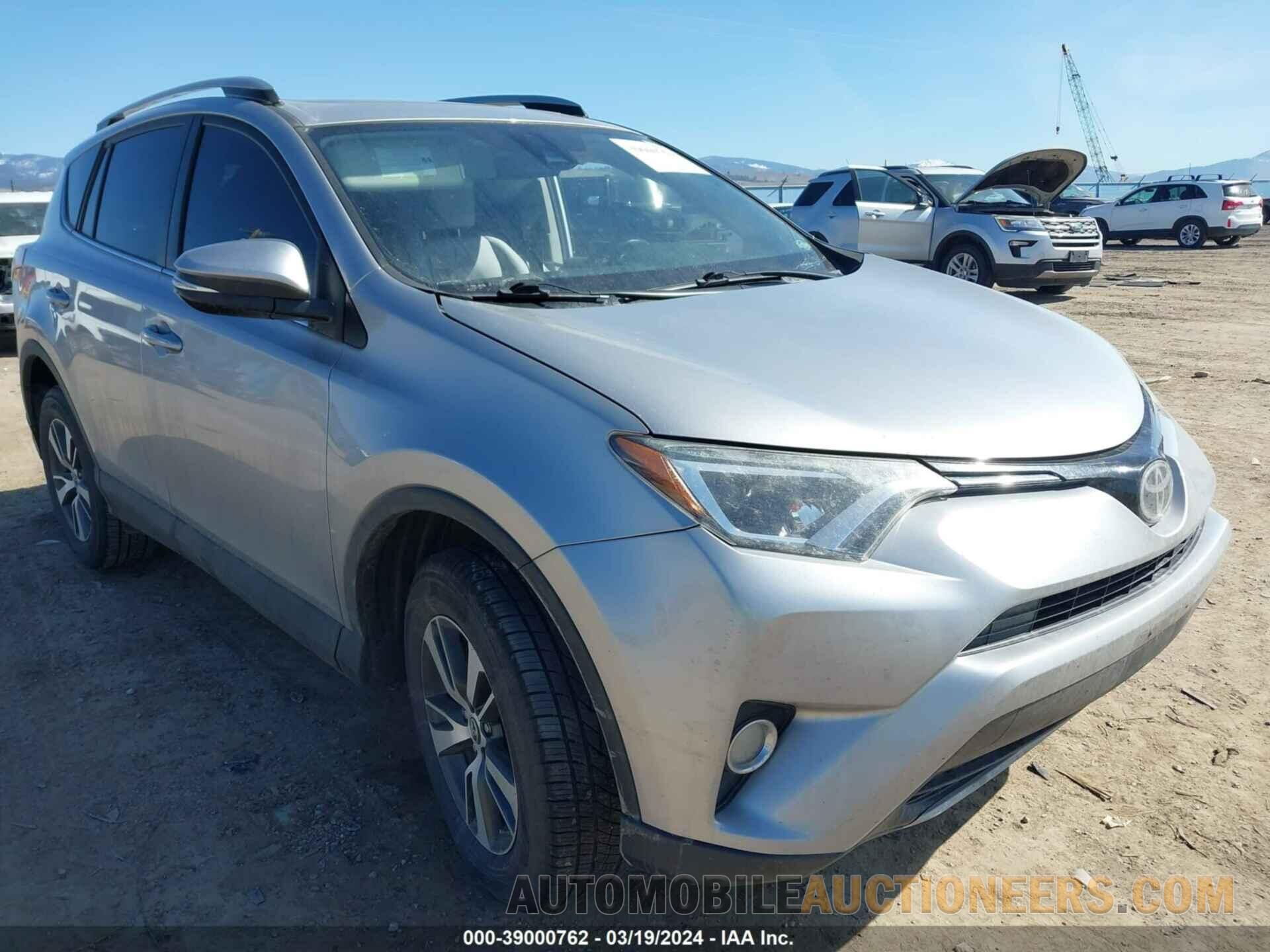 2T3RFREV0JW698105 TOYOTA RAV4 2018