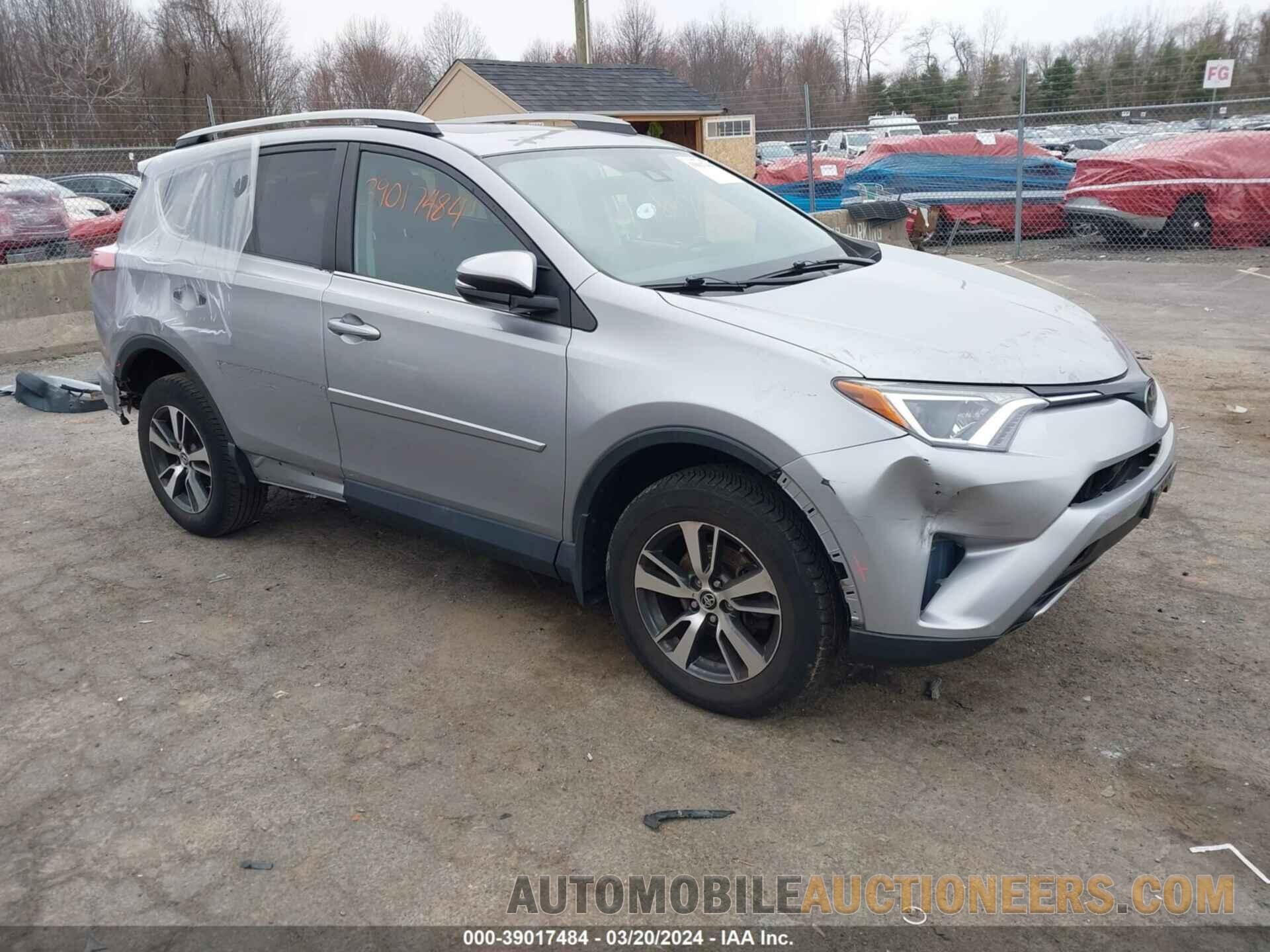 2T3RFREV0JW724217 TOYOTA RAV4 2018