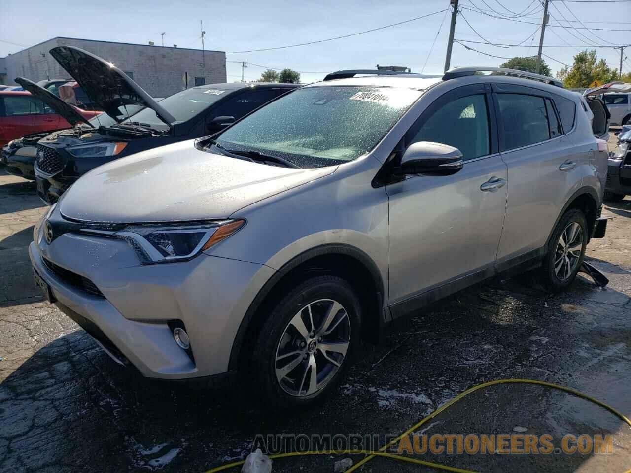 2T3RFREV0JW732270 TOYOTA RAV4 2018