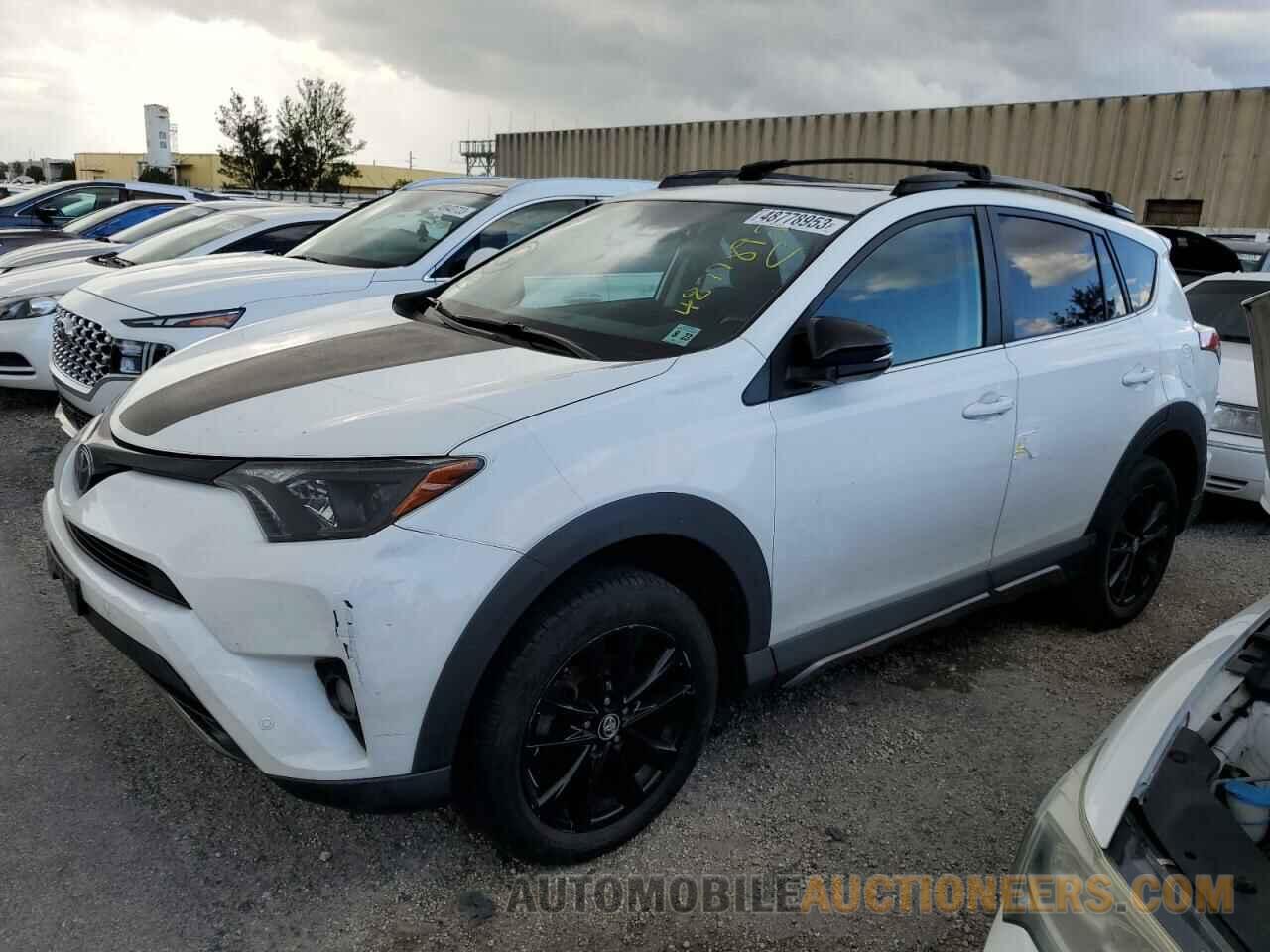 2T3RFREV0JW767746 TOYOTA RAV4 2018