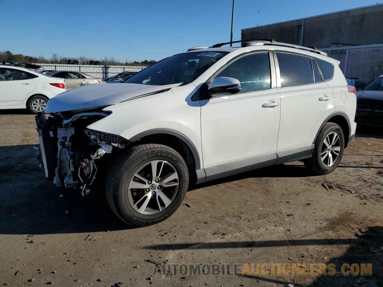 2T3RFREV0JW830764 TOYOTA RAV4 2018