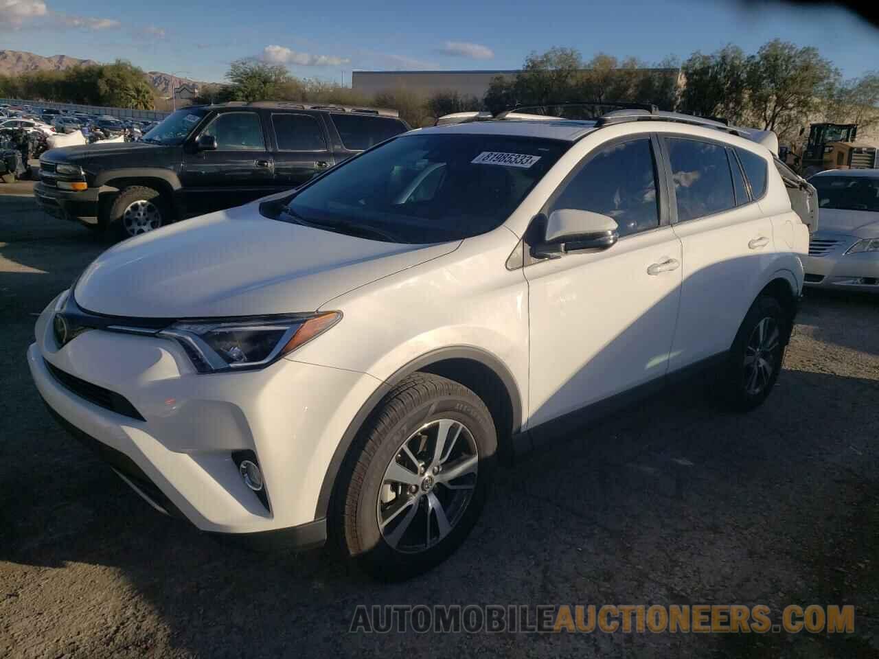 2T3RFREV0JW854398 TOYOTA RAV4 2018