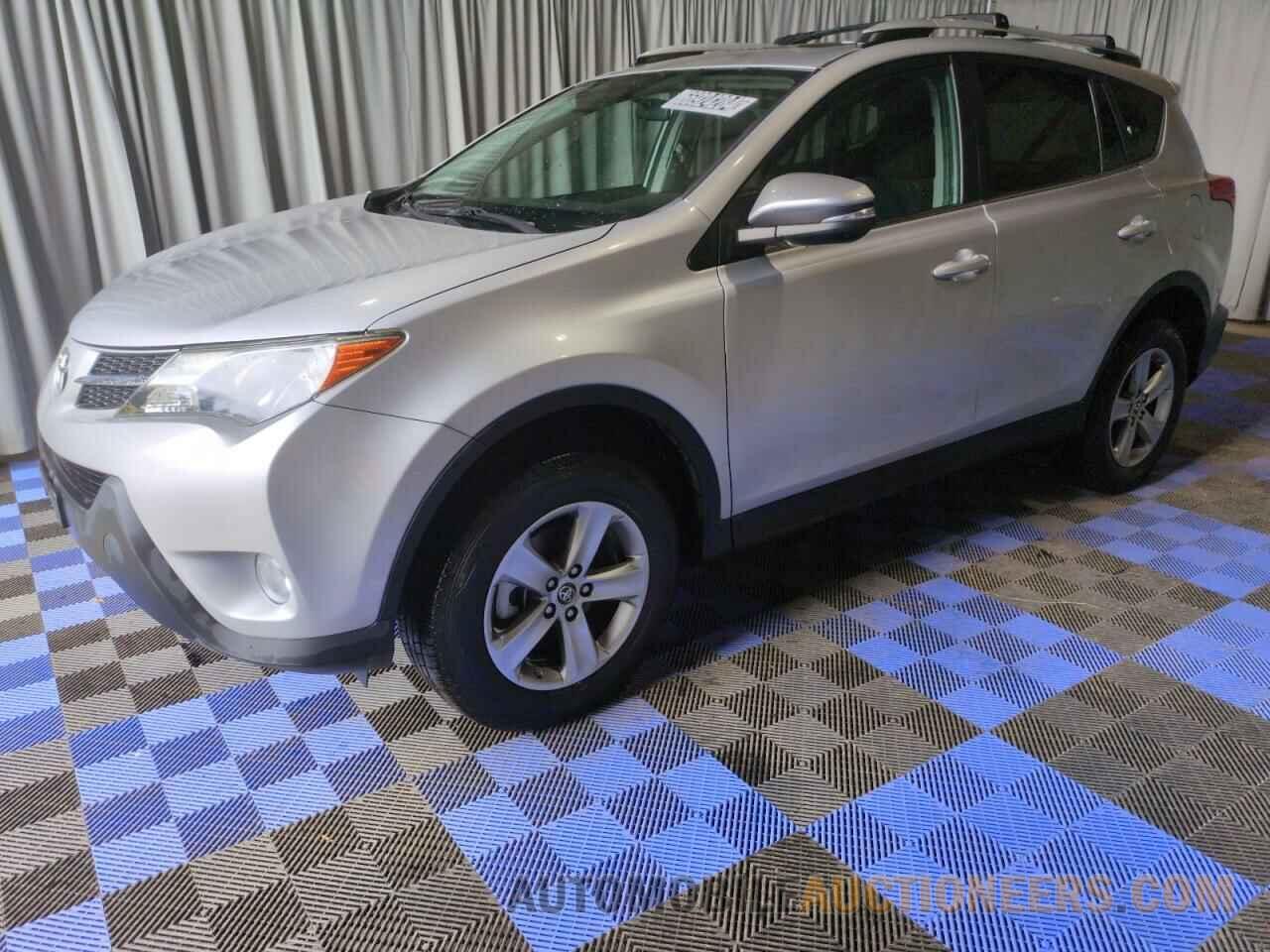 2T3RFREV1FW256747 TOYOTA RAV4 2015