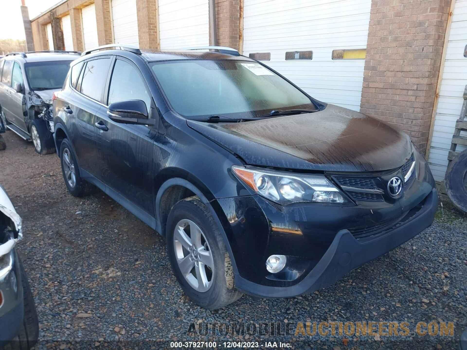 2T3RFREV1FW285049 TOYOTA RAV4 2015