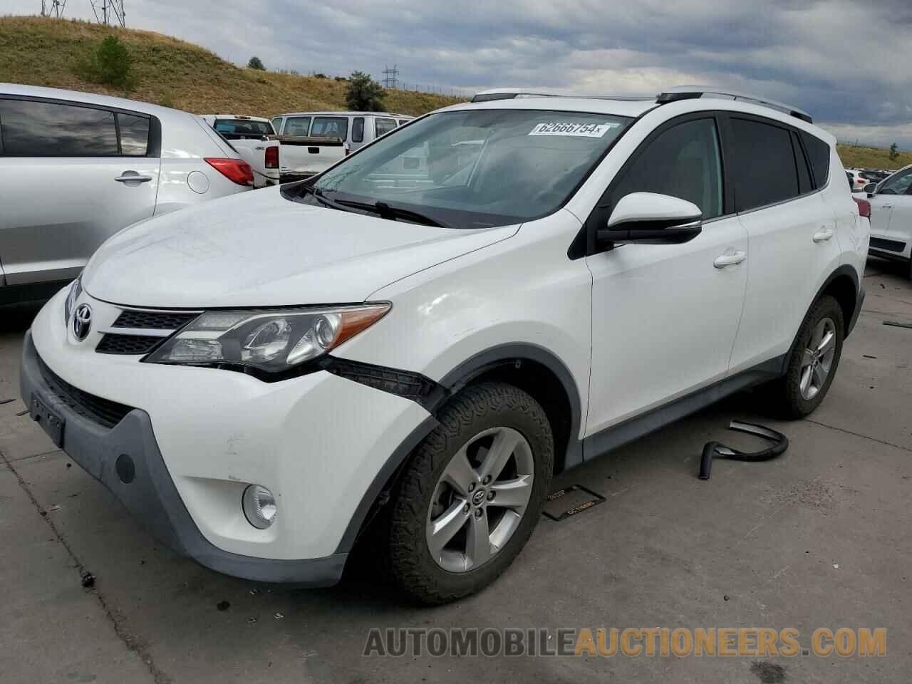 2T3RFREV1FW298173 TOYOTA RAV4 2015