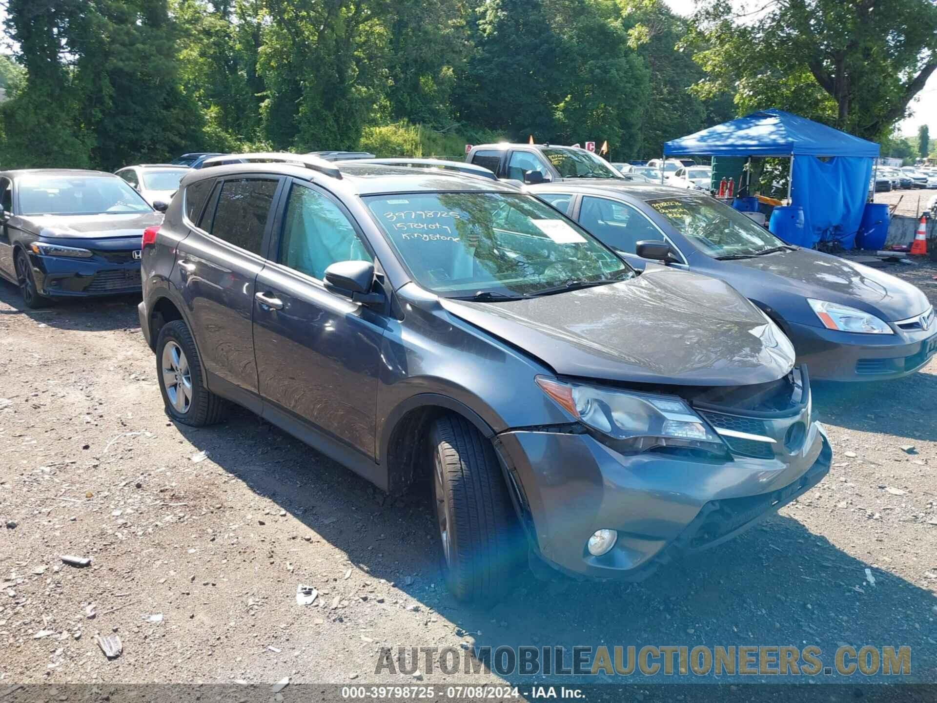 2T3RFREV1FW303369 TOYOTA RAV4 2015