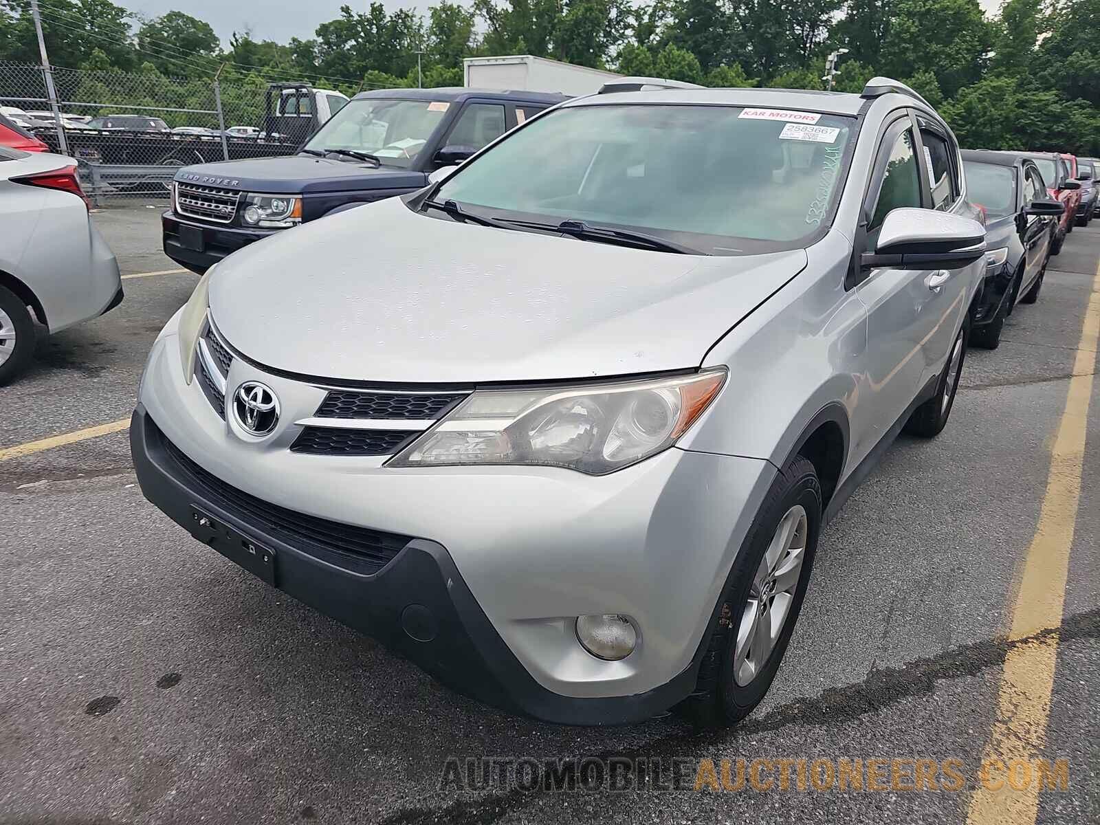 2T3RFREV1FW318390 Toyota RAV4 2015