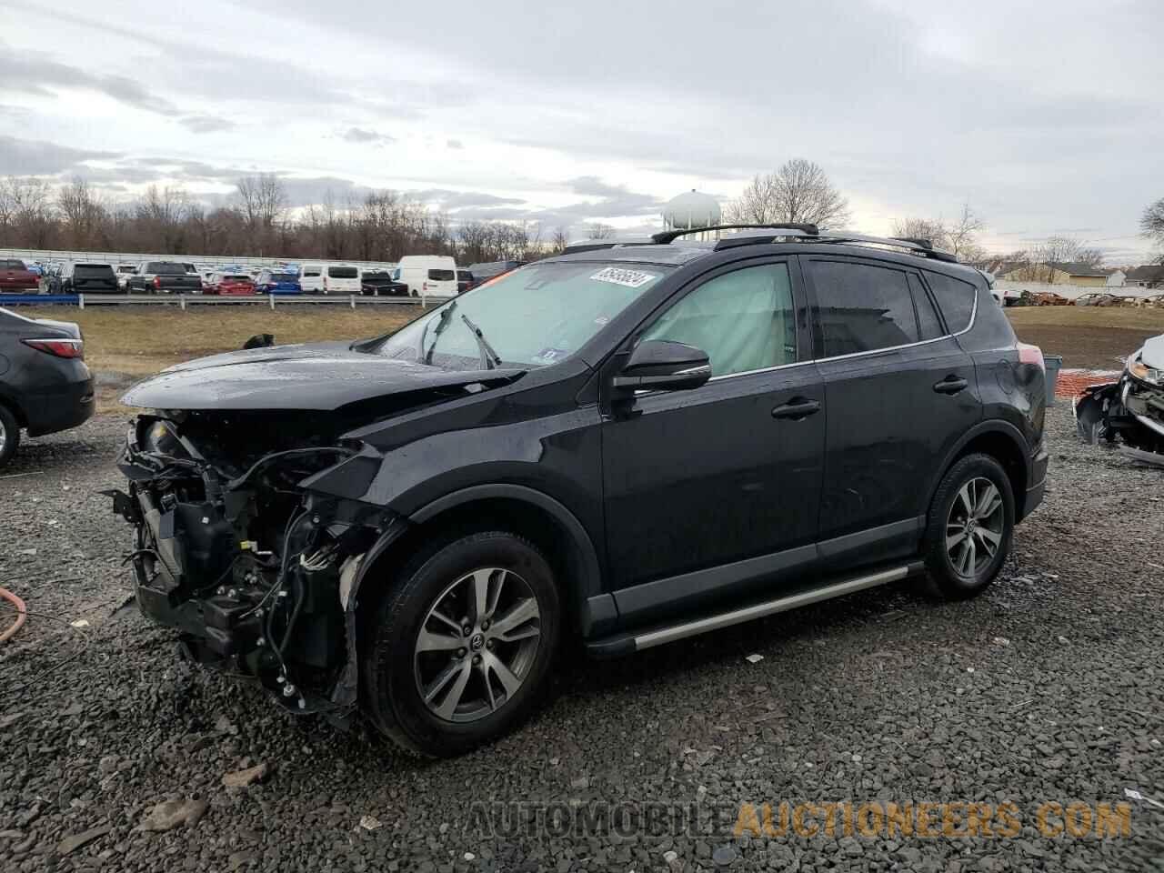 2T3RFREV1HW610057 TOYOTA RAV4 2017