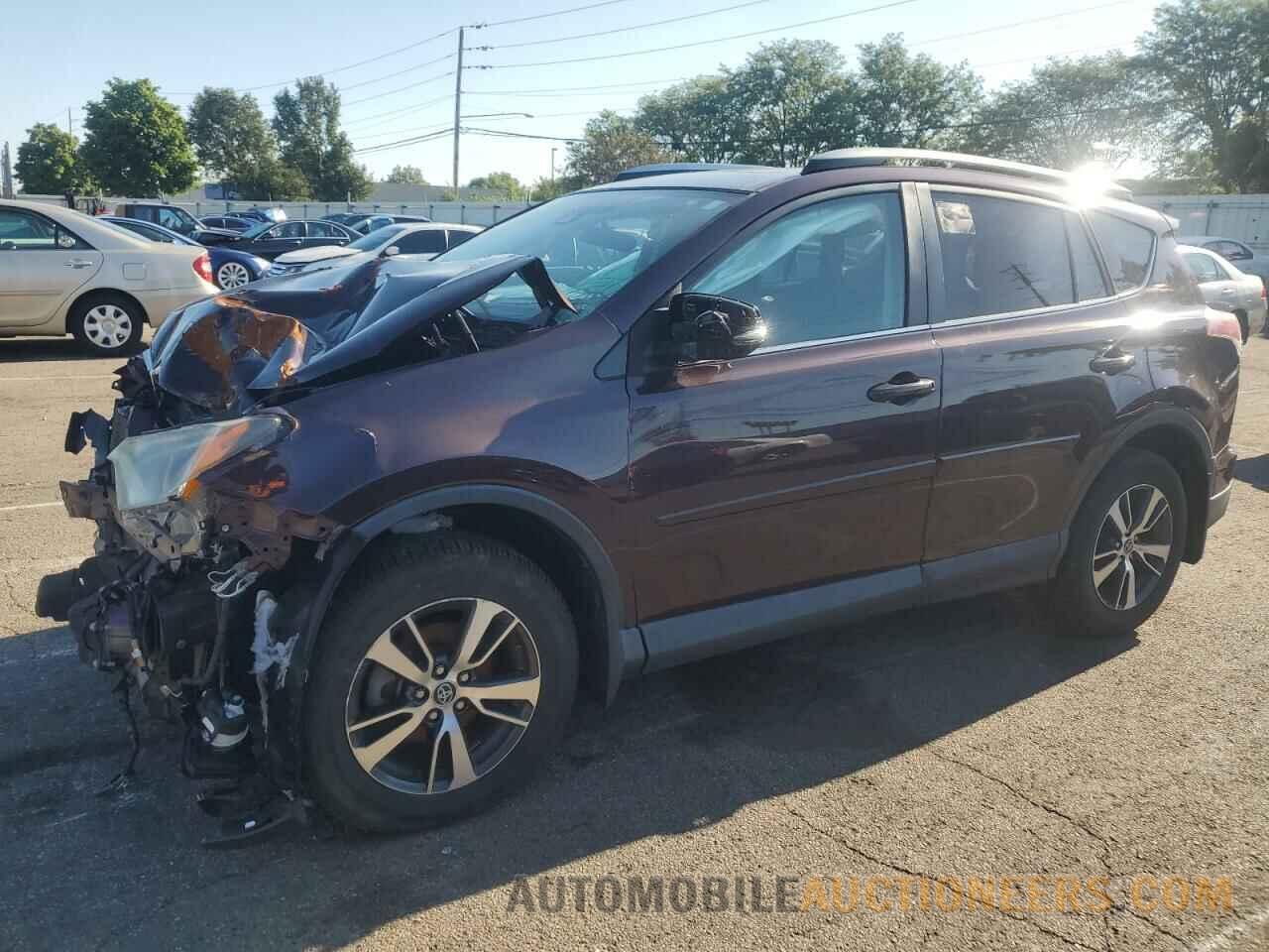 2T3RFREV1HW629367 TOYOTA RAV4 2017