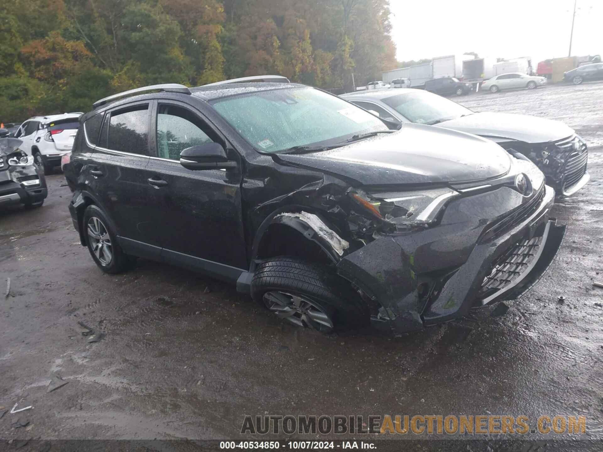 2T3RFREV1HW692422 TOYOTA RAV4 2017