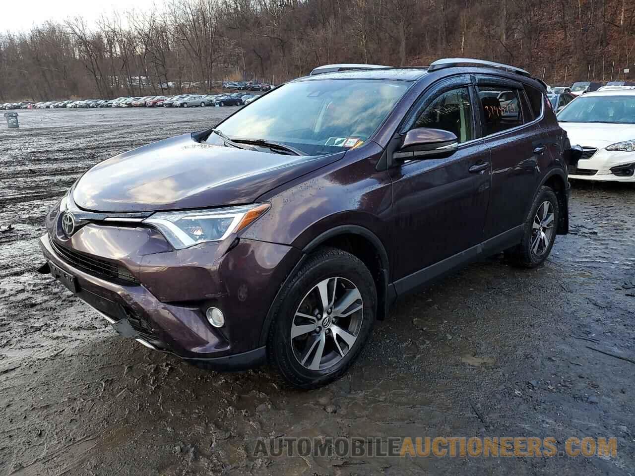 2T3RFREV1JW695987 TOYOTA RAV4 2018