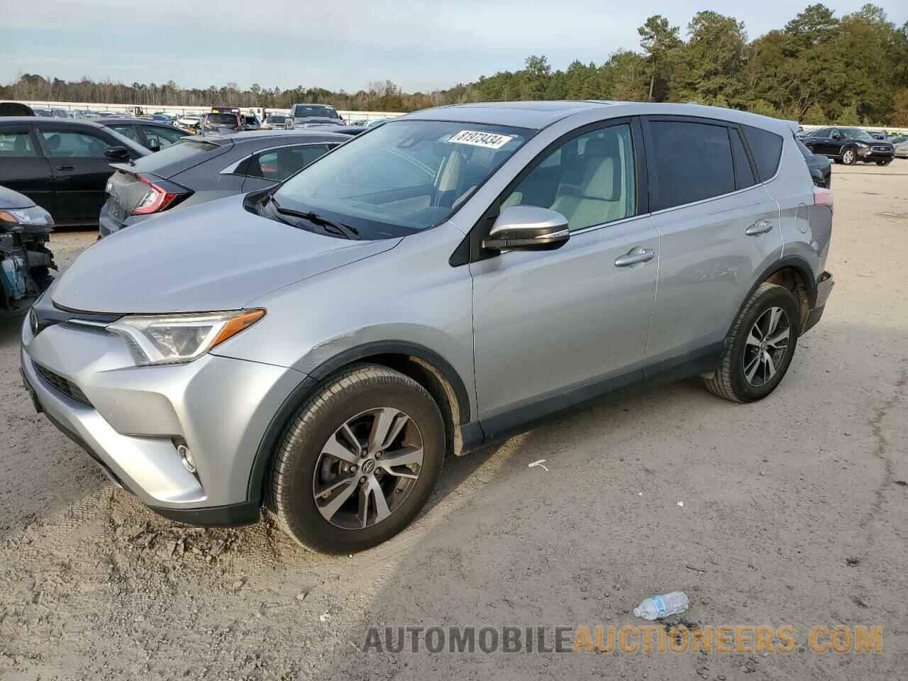 2T3RFREV1JW701772 TOYOTA RAV4 2018