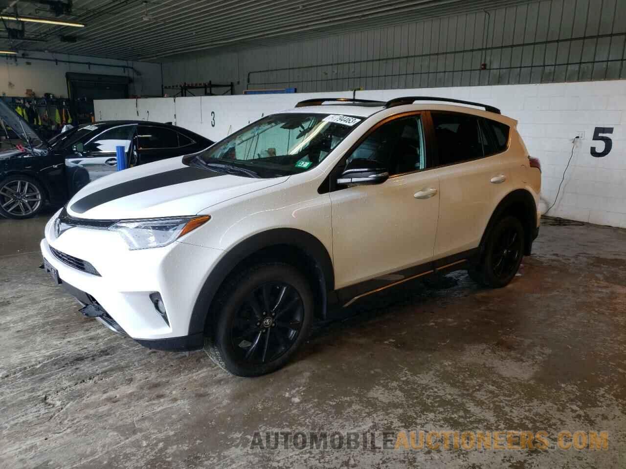 2T3RFREV1JW712464 TOYOTA RAV4 2018